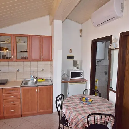 Apartment Milena - Center Of