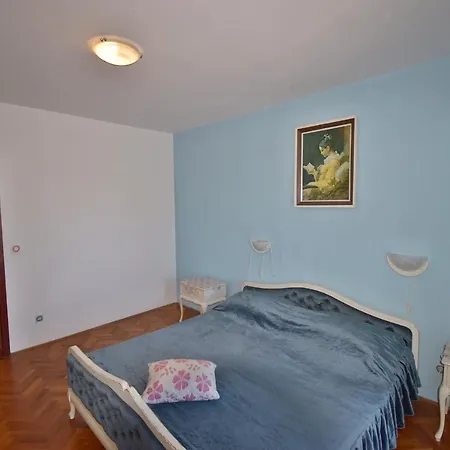 Milena - Center Of Apartment